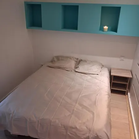 Les Marines Apartment